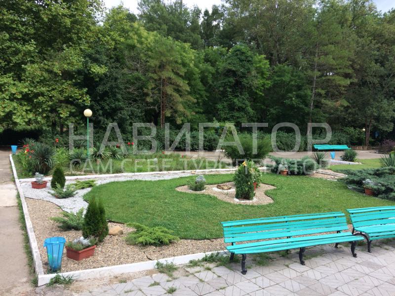 ЛАЗУРНЫЙ - пансионат в Лермонтово
