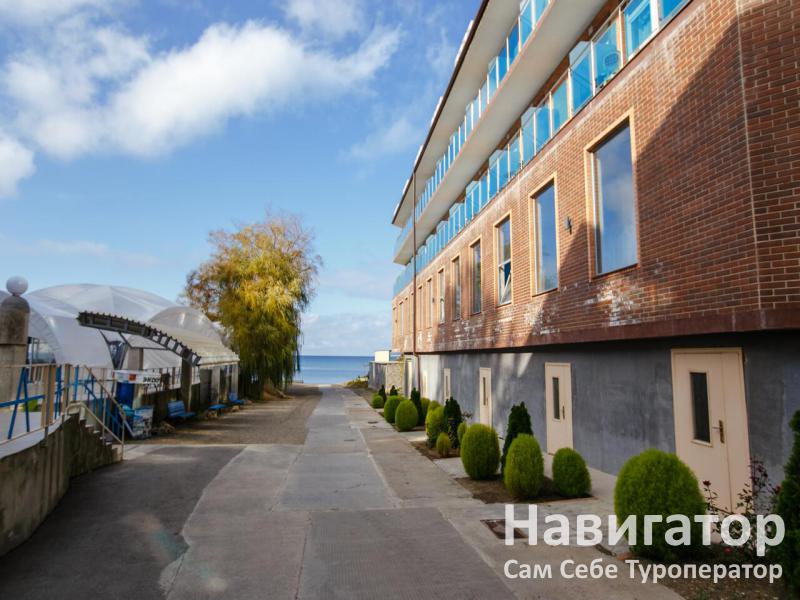 БЕДРОСОВА ЩЕЛЬ- база отдыха в Джубга