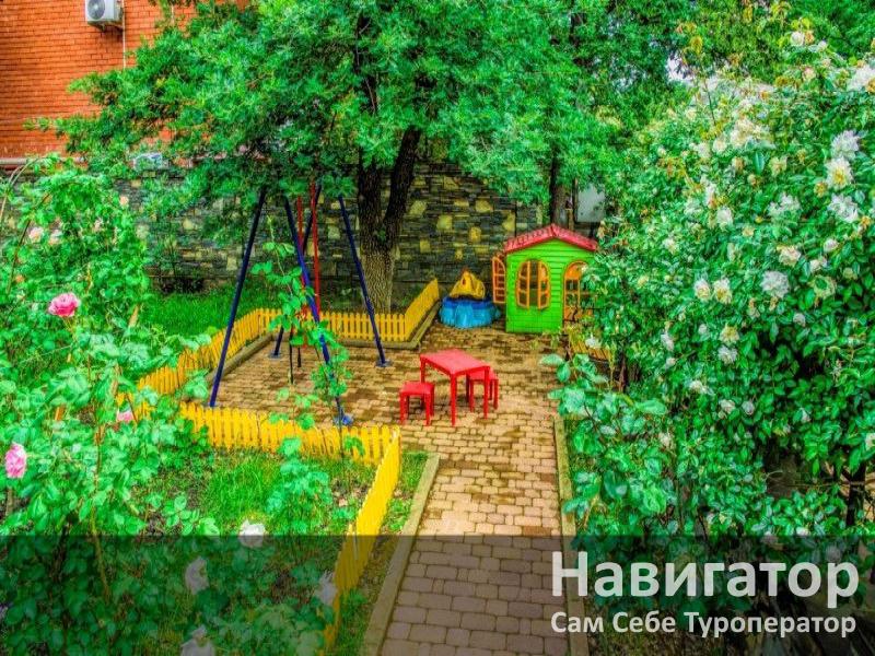ЛАЗУРНЫЙ - отель в Геленджик центр