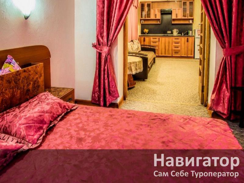 ЛАЗУРНЫЙ - отель в Геленджик центр ЛАЗУРНЫЙ - отель в Геленджик центр