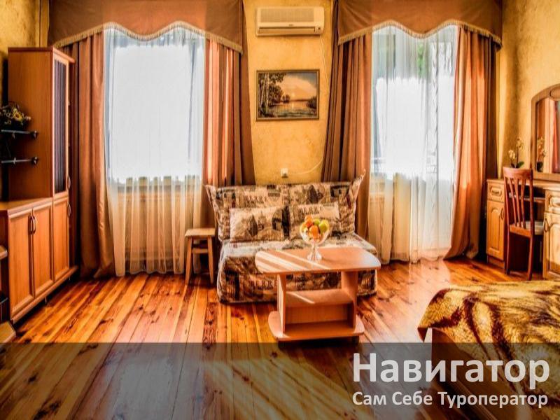 ЛАЗУРНЫЙ - отель в Геленджик центр