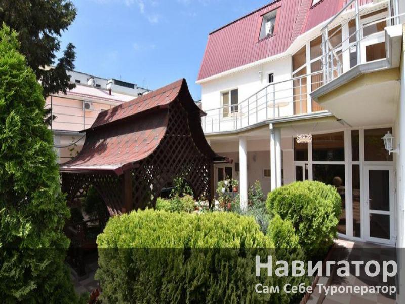 ЭВРИКА - гостевой дом в Геленджик (Толстый мыс) ЭВРИКА - гостевой дом в Геленджик (Толстый мыс)