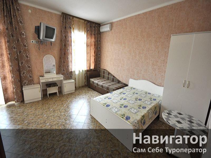 АСТРА - гостевой дом в Геленджик (Толстый мыс)