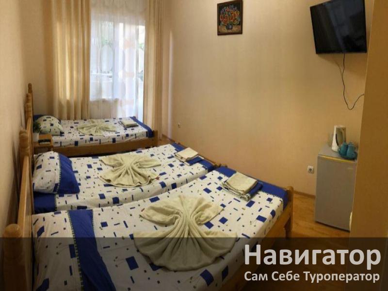 АБРИКОС - отель в Геленджик (Толстый мыс) АБРИКОС - отель в Геленджик (Толстый мыс)