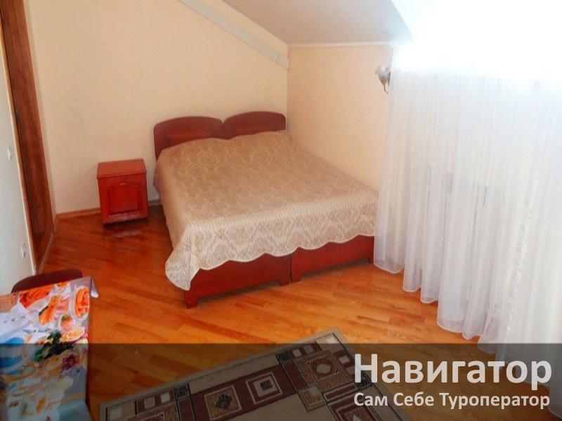 АЛЕНКА - гостиница в Геленджик (Толстый мыс)