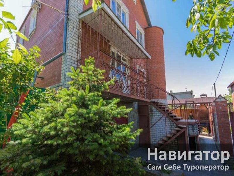ЛЮДМИЛА - гостевой дом в Геленджик (Толстый мыс) ЛЮДМИЛА - гостевой дом в Геленджик (Толстый мыс)