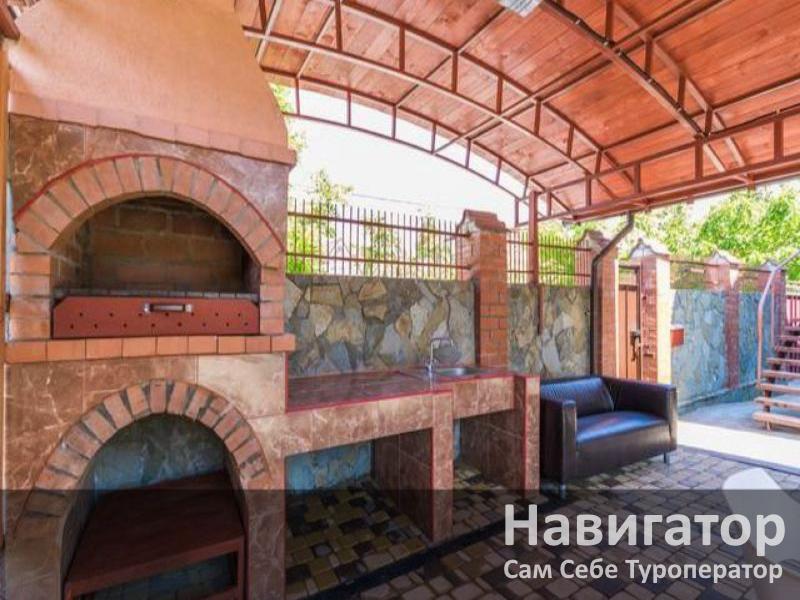 ЛЮДМИЛА - гостевой дом в Геленджик (Толстый мыс) ЛЮДМИЛА - гостевой дом в Геленджик (Толстый мыс)