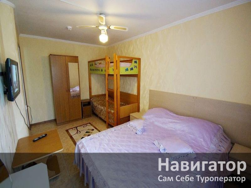 У НАДИИ - гостевой дом в Геленджик (Тонкий мыс) У НАДИИ - гостевой дом в Геленджик (Тонкий мыс)