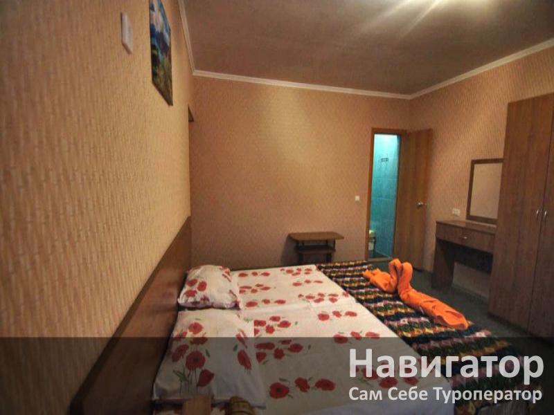 ДОБРЫЙ - гостевой дом в Геленджик (Тонкий мыс) ДОБРЫЙ - гостевой дом в Геленджик (Тонкий мыс)
