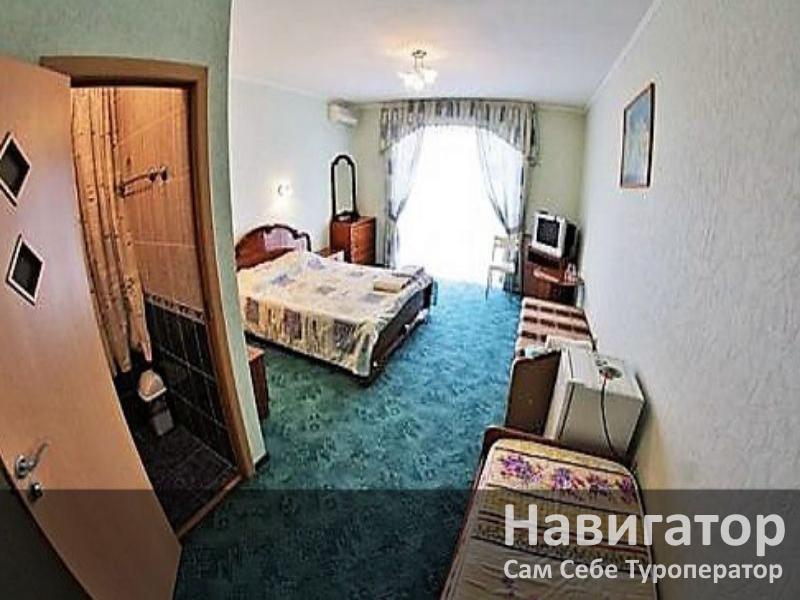 ЗЛАТО - гостевой дом в Геленджик (Тонкий мыс)