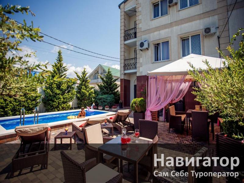 ДИНАСТИЯ - гостевой дом в Геленджик (Толстый мыс) ДИНАСТИЯ - гостевой дом в Геленджик (Толстый мыс)