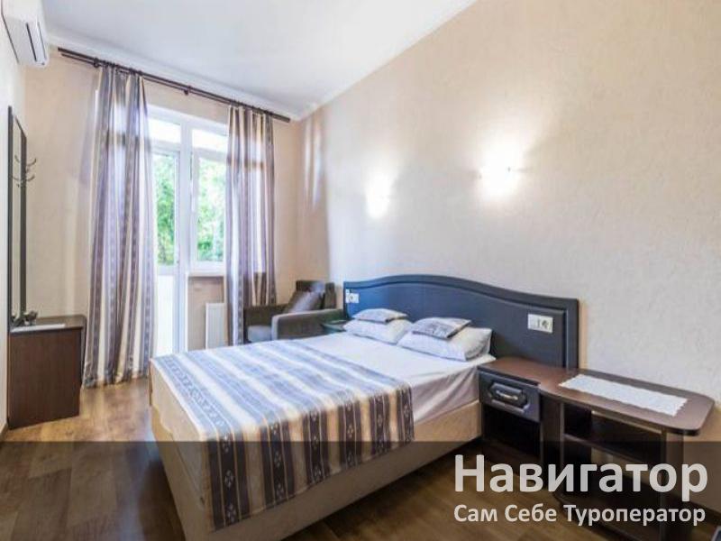 ЯНТАРЬ - гостевой дом в Геленджик (Толстый мыс) ЯНТАРЬ - гостевой дом в Геленджик (Толстый мыс)
