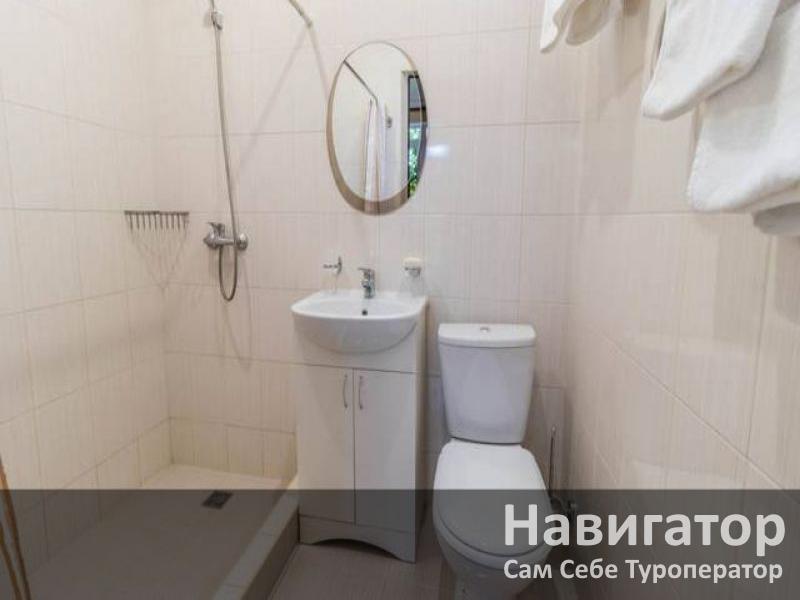 ЯНТАРЬ - гостевой дом в Геленджик (Толстый мыс) ЯНТАРЬ - гостевой дом в Геленджик (Толстый мыс)