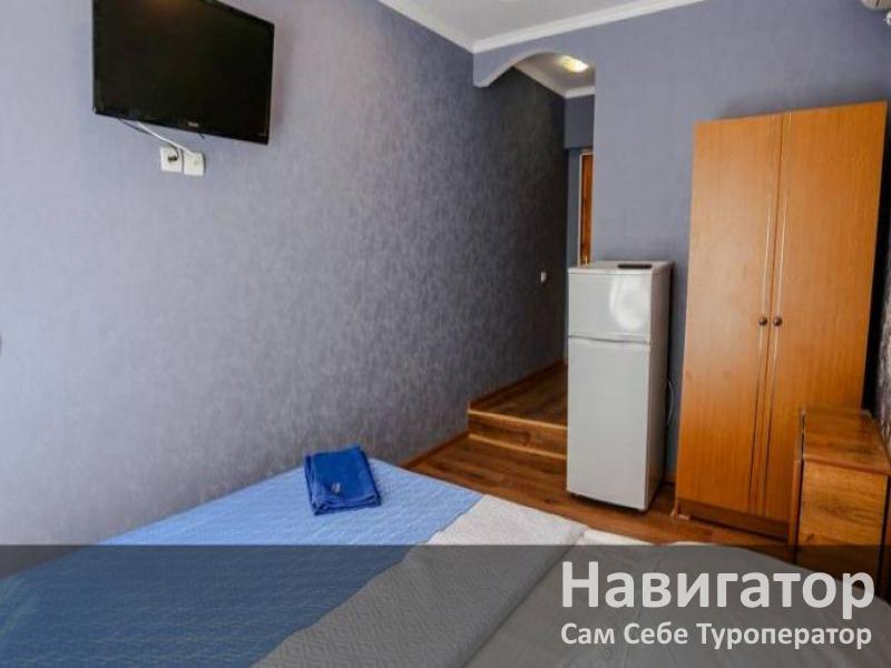 У НИКОЛАЕВНЫ - гостевой дом в Геленджик У НИКОЛАЕВНЫ - гостевой дом в Геленджик