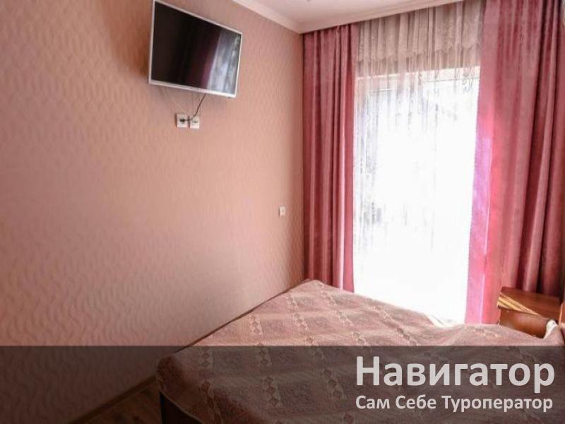 У НИКОЛАЕВНЫ - гостевой дом в Геленджик У НИКОЛАЕВНЫ - гостевой дом в Геленджик