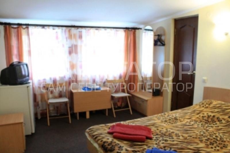 ИЗУМРУДНЫЙ - мини-отель в Кабардинка ИЗУМРУДНЫЙ - мини-отель в Кабардинка