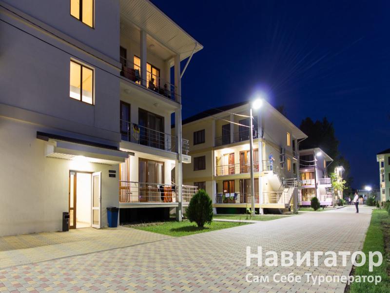АЛЬБАТРОС - гостинично развлекательный комплекс в Архипо-Осиповка АЛЬБАТРОС - гостинично развлекательный комплекс в Архипо-Осиповка