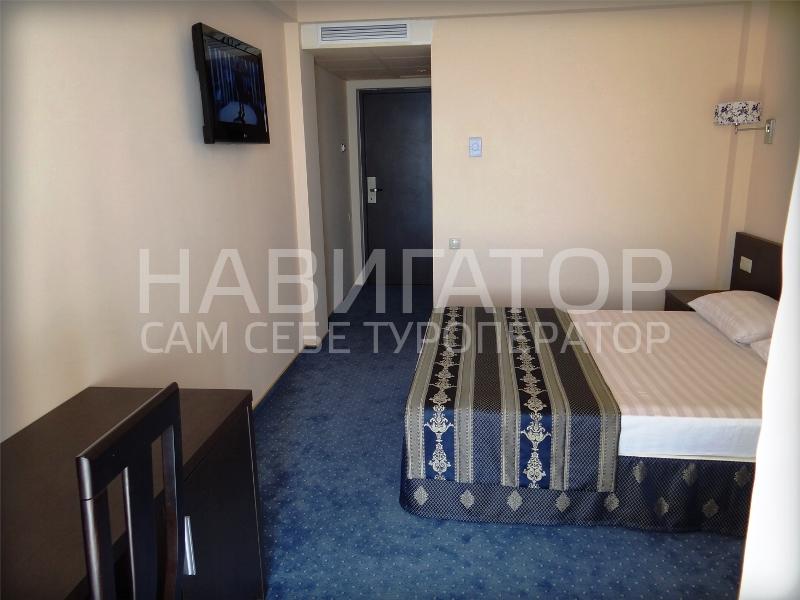 ЛАЗУРЬ Beach Hotel**** - отель в Адлер