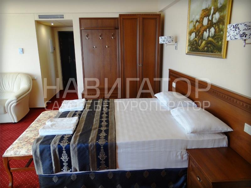 ЛАЗУРЬ Beach Hotel**** - отель в Адлер ЛАЗУРЬ Beach Hotel**** - отель в Адлер