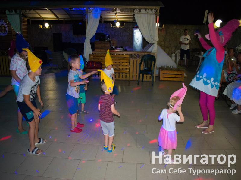 ДРАКОН и ПЕС - гостевой дом в Витязево ДРАКОН и ПЕС - гостевой дом в Витязево