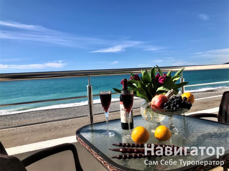 ЛУЧЕЗАРНЫЙ - пансионат в Гагра ЛУЧЕЗАРНЫЙ - пансионат в Гагра