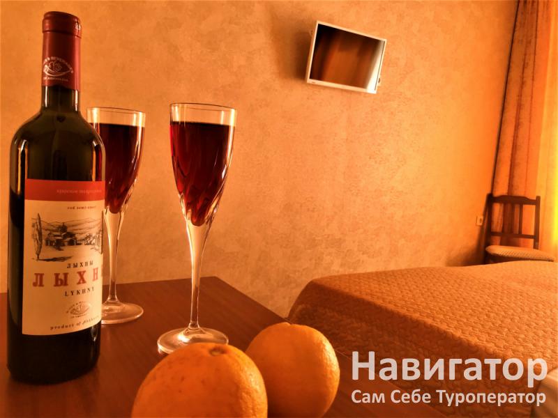 ЛУЧЕЗАРНЫЙ - пансионат в Гагра ЛУЧЕЗАРНЫЙ - пансионат в Гагра