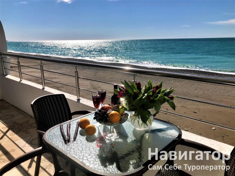 ЛУЧЕЗАРНЫЙ - пансионат в Гагра ЛУЧЕЗАРНЫЙ - пансионат в Гагра