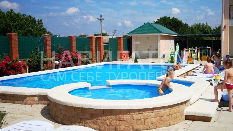 ЛАЗУРИТ- гостиница в Кучугуры ЛАЗУРИТ- гостиница в Кучугуры