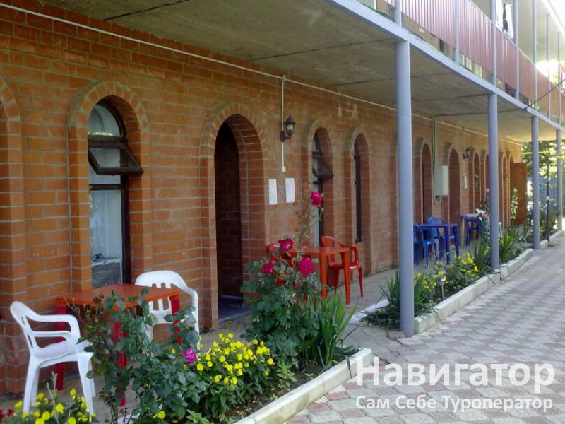 БРИЗ - пансионат в Кучугуры БРИЗ - пансионат в Кучугуры