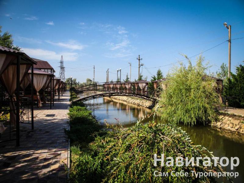 АЛЬТАИР - база отдыха в Голубицкая