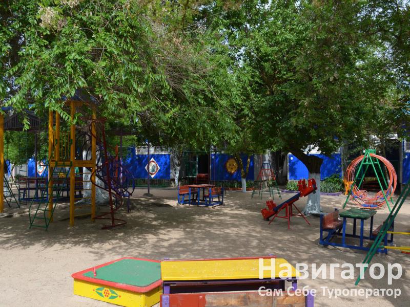 У МОРЯ -база отдыха в Голубицкая