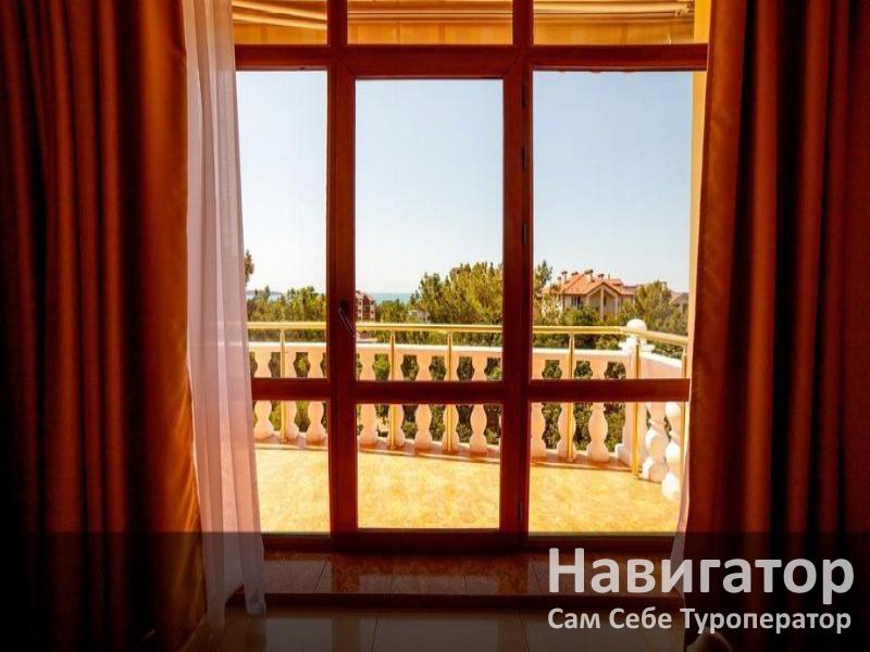 ВЕРСАЛЬ - отель 3* в Геленджик центр ВЕРСАЛЬ - отель 3* в Геленджик центр