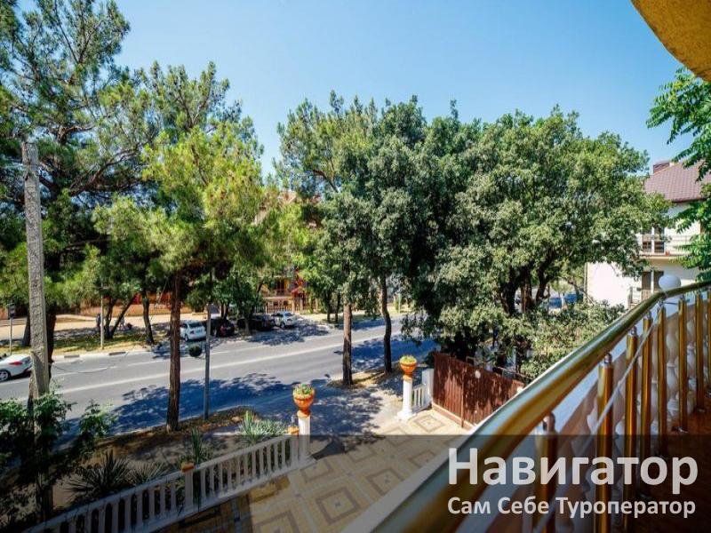 ВЕРСАЛЬ - отель 3* в Геленджик центр ВЕРСАЛЬ - отель 3* в Геленджик центр