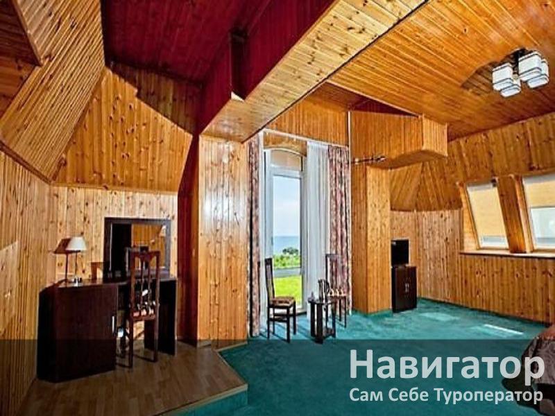 МЕГАПОЛИС - пансионат в Геленджик (Толстый мыс) МЕГАПОЛИС - пансионат в Геленджик (Толстый мыс)