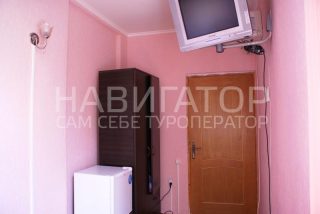 БЕЛЫЙ ДОМ - гостиница в Сухум