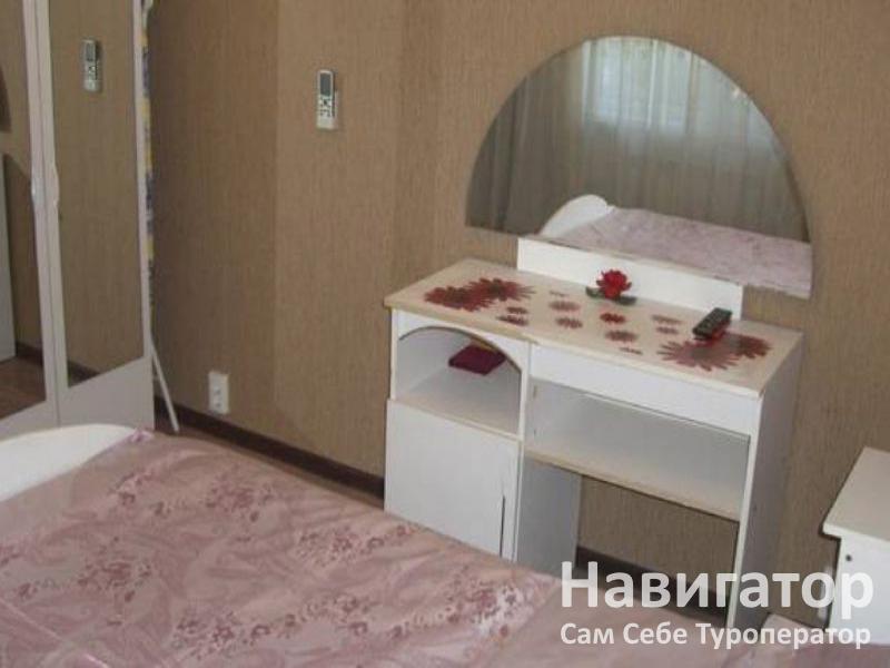 АНТОНИНА - гостевой дом в Геленджик (Толстый мыс) АНТОНИНА - гостевой дом в Геленджик (Толстый мыс)