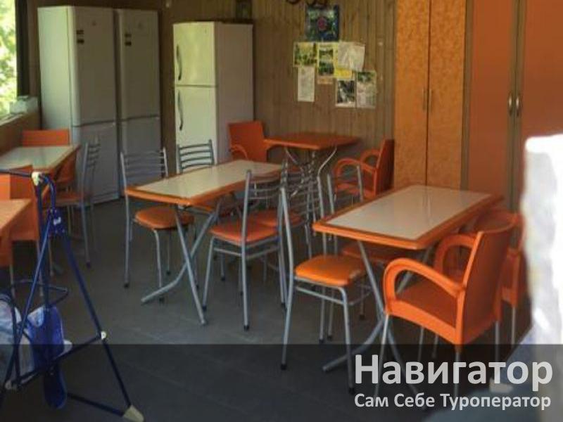 АНТОНИНА - гостевой дом в Геленджик (Толстый мыс) АНТОНИНА - гостевой дом в Геленджик (Толстый мыс)