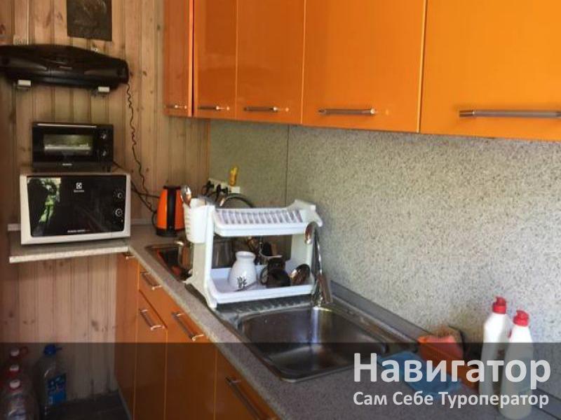 АНТОНИНА - гостевой дом в Геленджик (Толстый мыс) АНТОНИНА - гостевой дом в Геленджик (Толстый мыс)