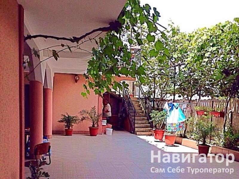 У ЛЮСИ - гостевой дом в Вардане У ЛЮСИ - гостевой дом в Вардане