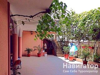 У ЛЮСИ - гостевой дом в Вардане У ЛЮСИ - гостевой дом в Вардане