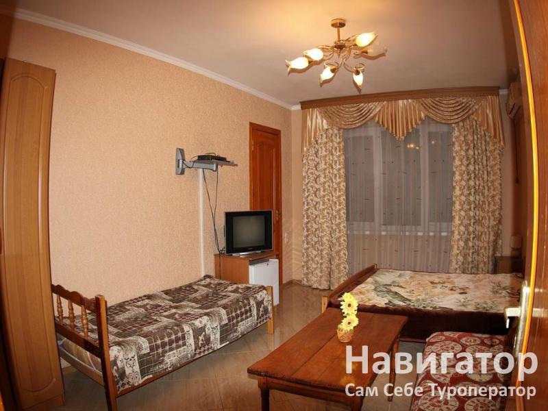 У ЛЮСИ - гостевой дом в Вардане У ЛЮСИ - гостевой дом в Вардане