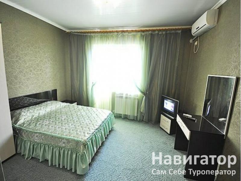 ПЕТРОС - гостевой дом в Геленджик (Тонкий мыс)