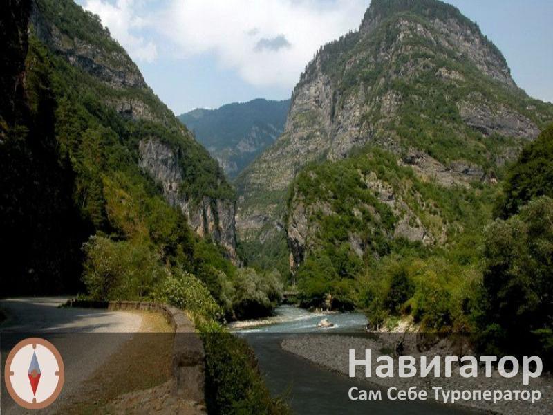 В ГОСТЯХ У ГУНДЫ - гостевой дом в Сухум В ГОСТЯХ У ГУНДЫ - гостевой дом в Сухум