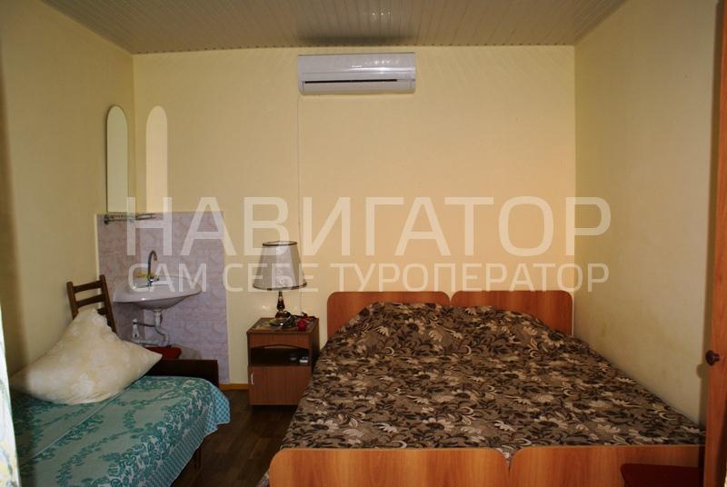 Жилой дом с гостиницей в Анапа