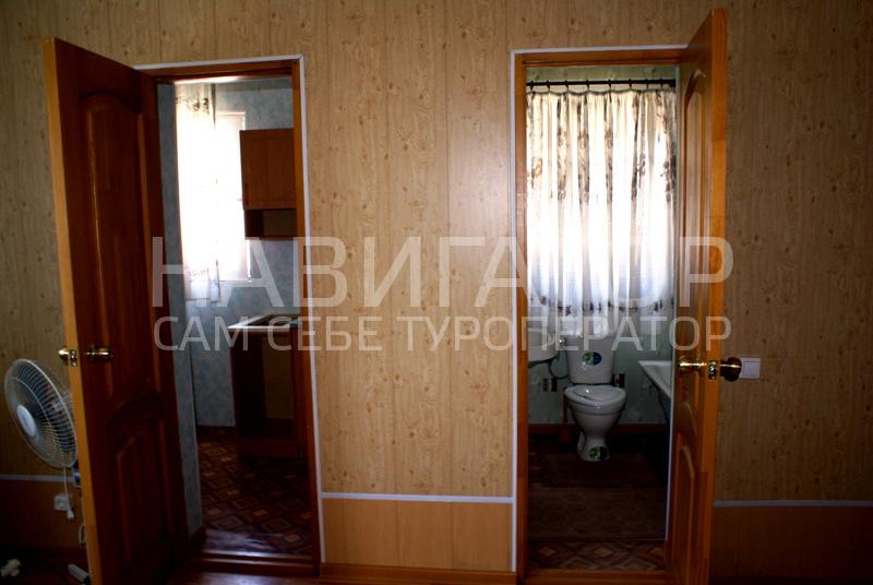4220 - гостевой дом в Цандрыпш пос.