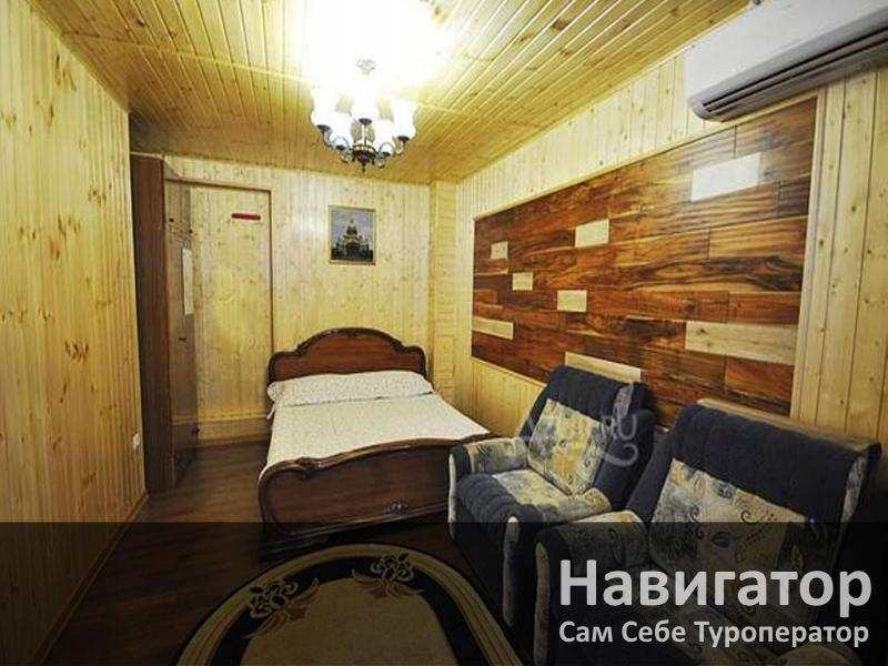 СОСНОВЫЙ ДОМИК - гостевой дом в Геленджик (Толстый мыс) СОСНОВЫЙ ДОМИК - гостевой дом в Геленджик (Толстый мыс)