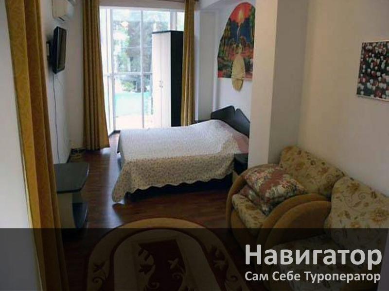 СОСНОВЫЙ ДОМИК - гостевой дом в Геленджик (Толстый мыс) СОСНОВЫЙ ДОМИК - гостевой дом в Геленджик (Толстый мыс)