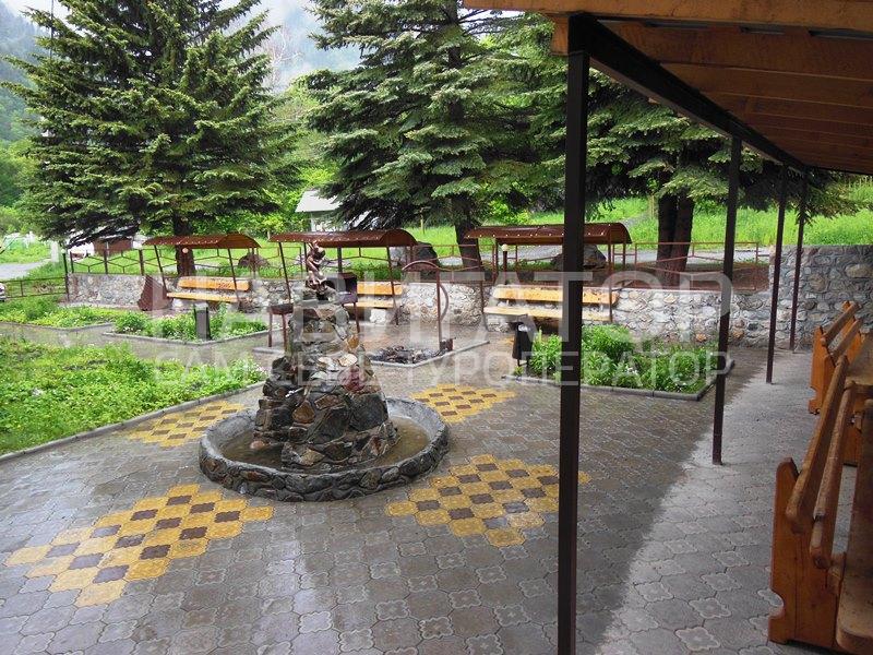 ДОМИК ЛЕСНИКА - гостиница в Теберда ДОМИК ЛЕСНИКА - гостиница в Теберда
