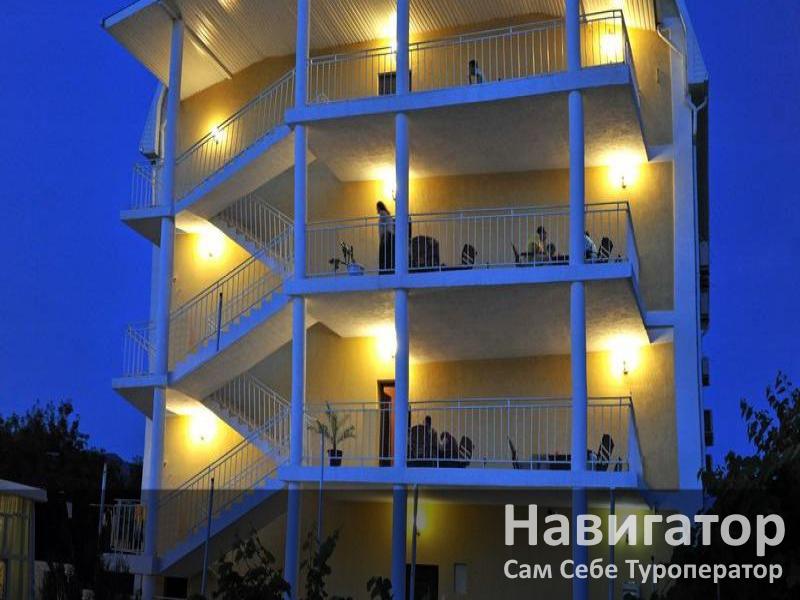 НАИРА - гостевой дом в Геленджик (Тонкий мыс) НАИРА - гостевой дом в Геленджик (Тонкий мыс)