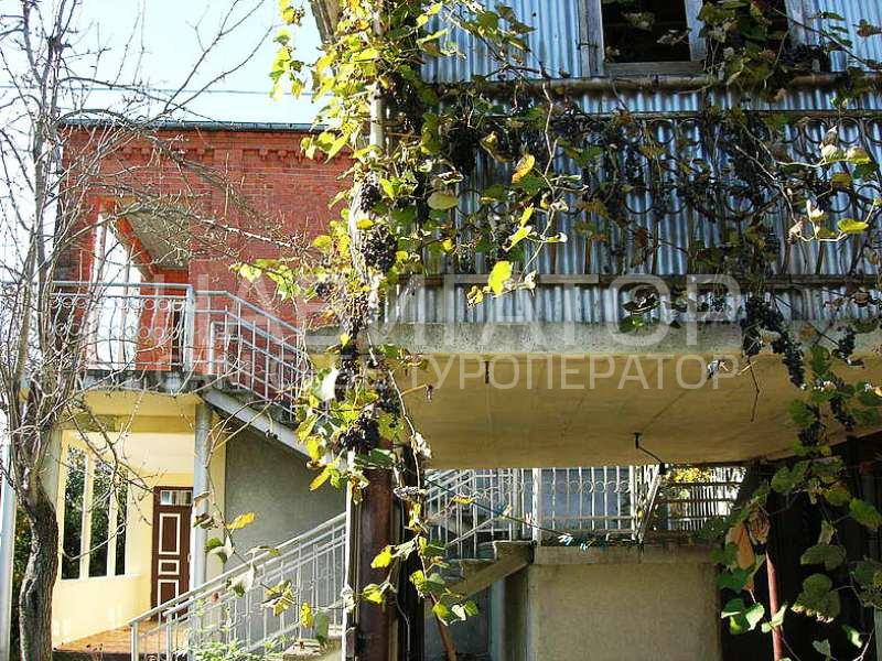 РОССИЙСКИЙ ДВОРИК - гостевой дом в Курортные поселки Абхазии